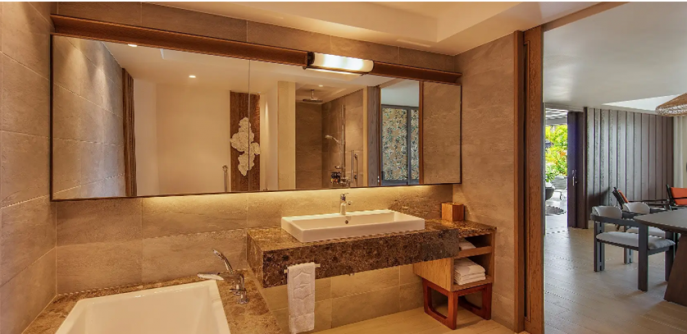 Hibiscus Signature Beachfront Suite, Shangri-La's Le Touessrok Resort & Spa 5*