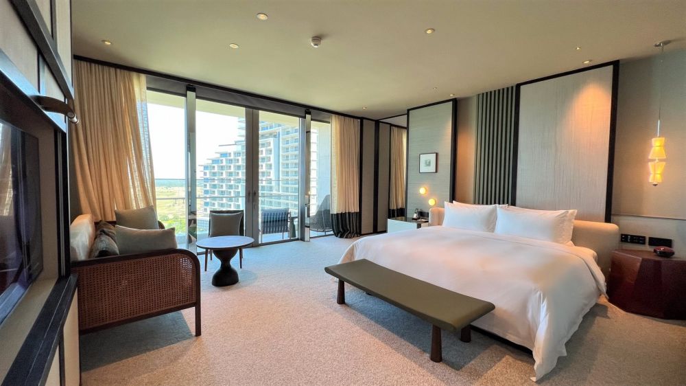 Deluxe OV Suite, New World Hoiana Beach Resort 5*