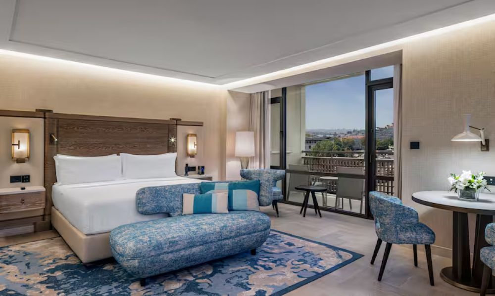 2 Bed Executive Bosphorus Suite with Kitchenette, Hilton Istanbul Bosphorus 5*