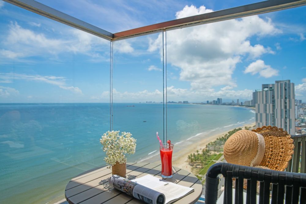 Deluxe City/Ocean View, The Code Hotel & Spa Da Nang 4*