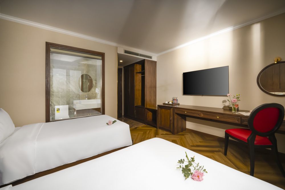 Deluxe, Golden Lotus Luxury 4*