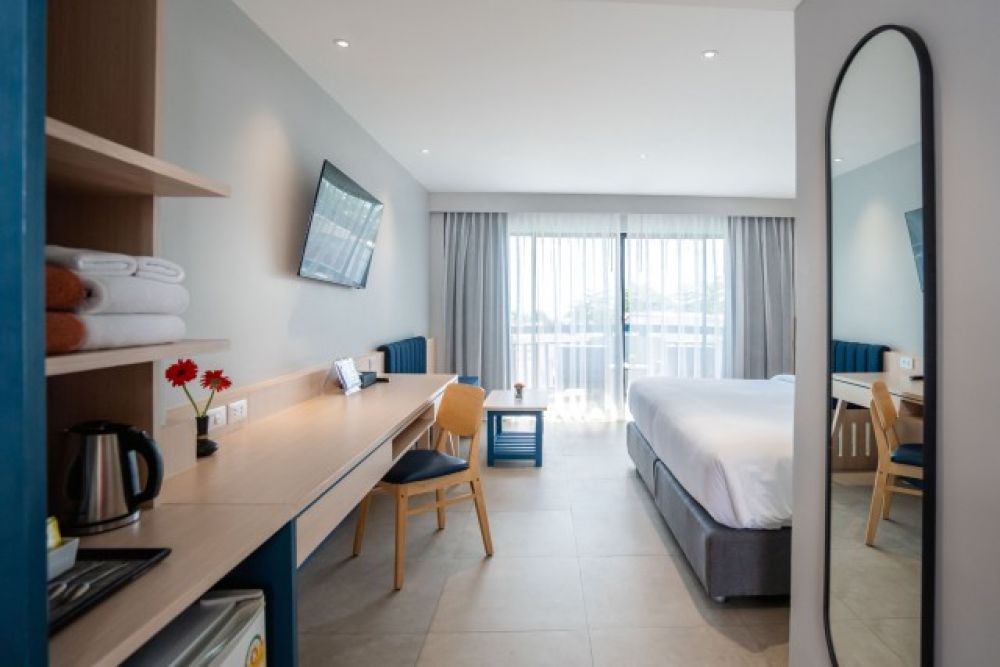 Superior Pool View room, Phuket Island View 4*