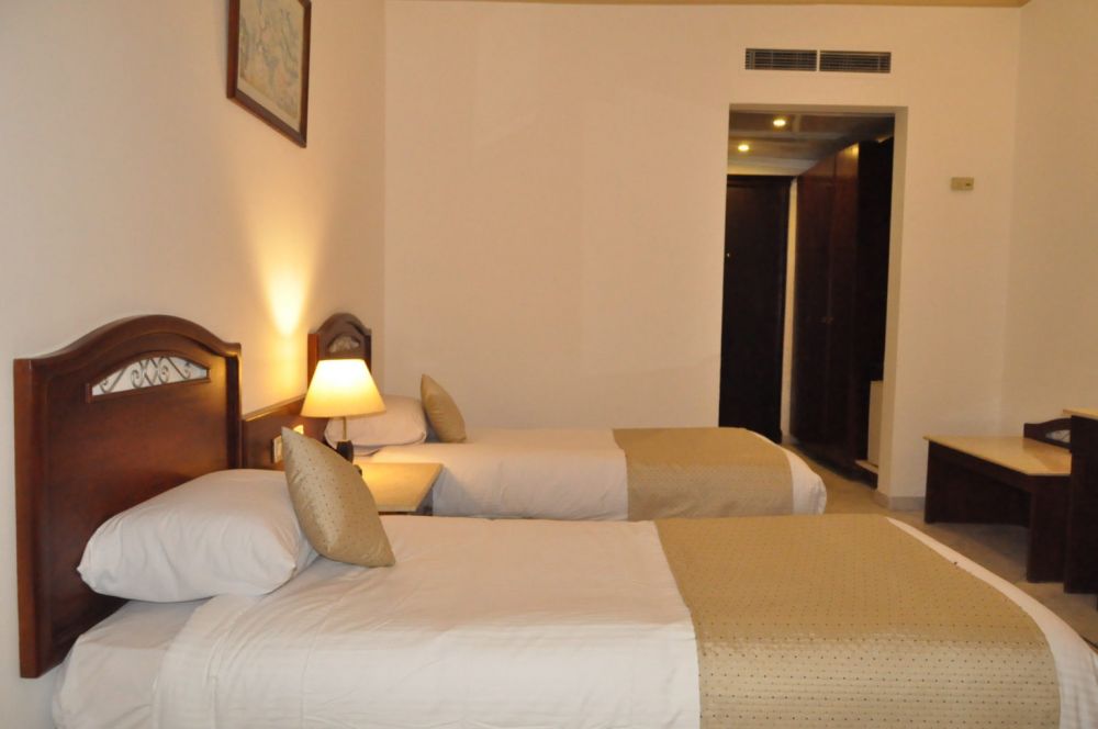 Standard/ Standard SSV, DEXON Roma Hotel (ex.Roma Hotel) 3*