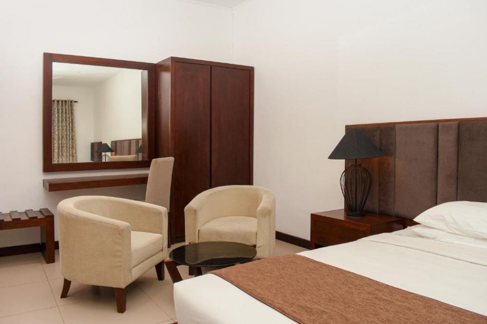 Deluxe DBL/TRPL, Joes Bentota 4*