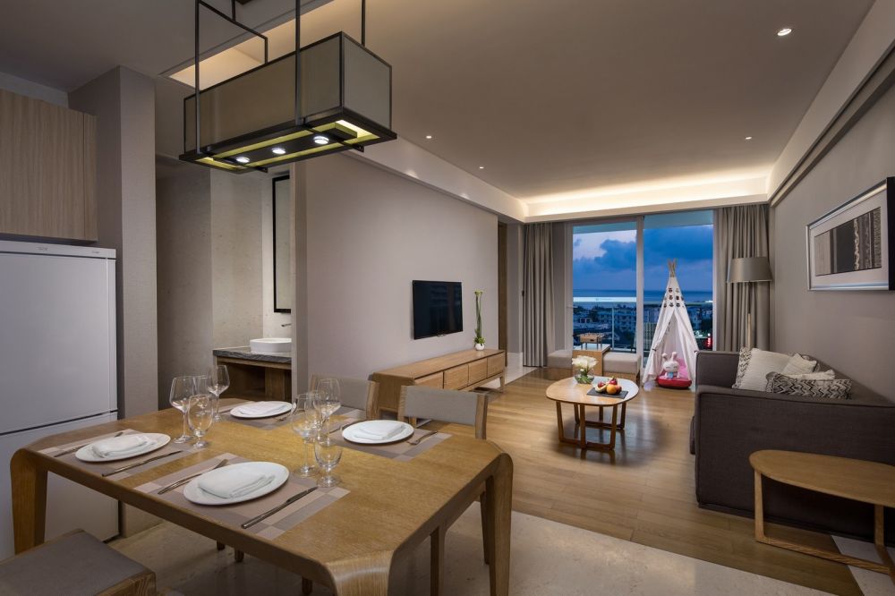 Superior Two-Bedroom Suite, Wyndham Sanya Bay 5*