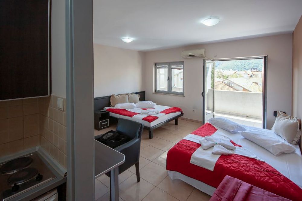 Studio 03+1, Mare Apartments 3*