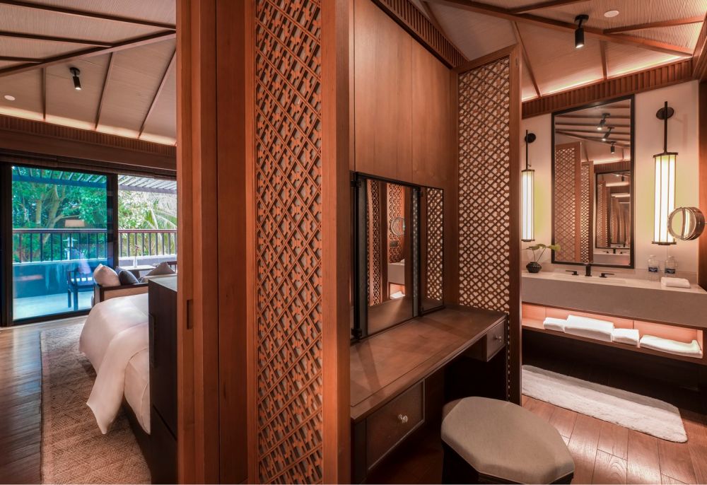 Luxury Pool Villa with 2 bedrooms, Le Meridien Shimei Bay Beach Resort & Spa 5*