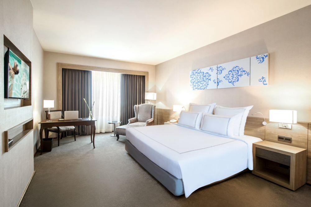 Swiss Premier Room, Swissotel Bangkok Ratchada 5*