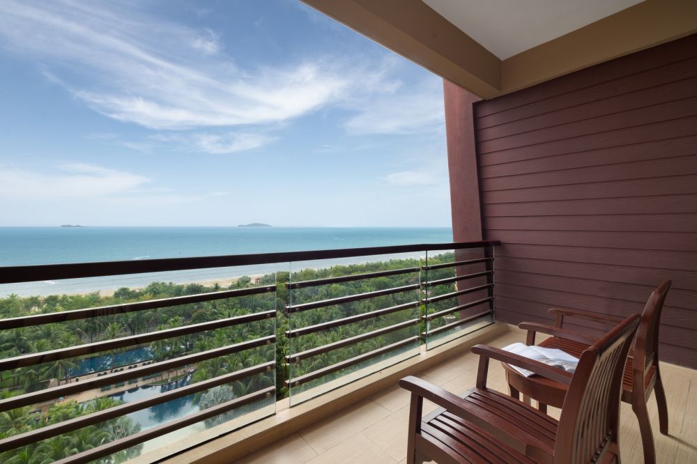 Executive Deluxe Ocean View Room, Pullman Ocean View Sanya Bay Resort & Spa 5*