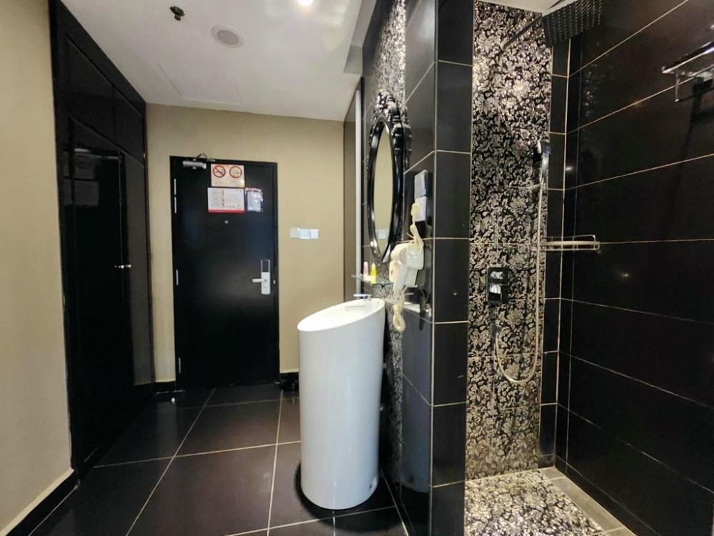 Deluxe Star, Arenaa Star Hotel 3*