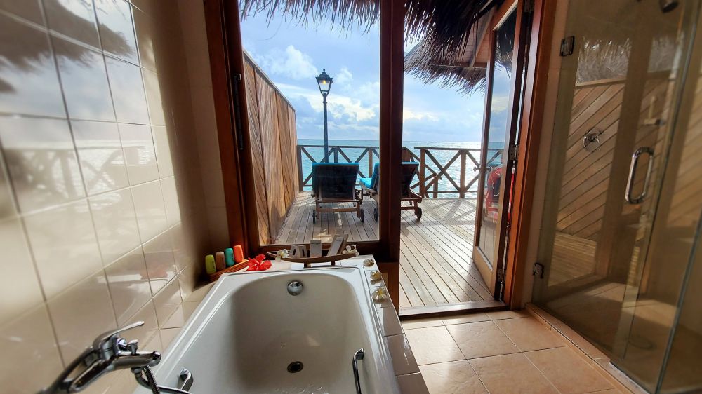 Water Villa, Fihalhohi Maldives 4*