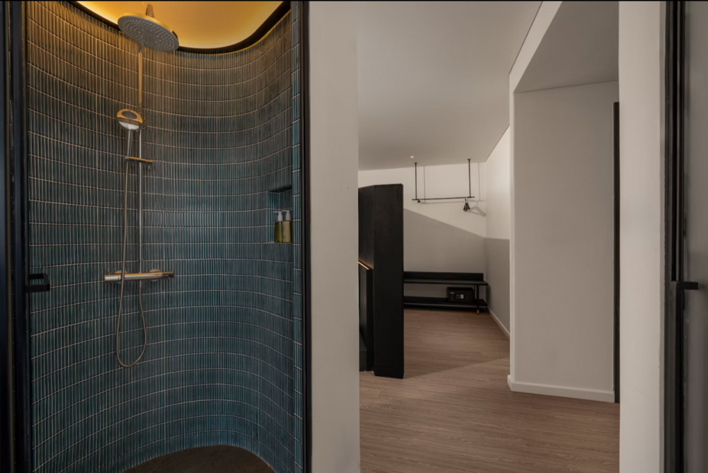 Senior Suite Double River View, Caro Premium DaNang 4*
