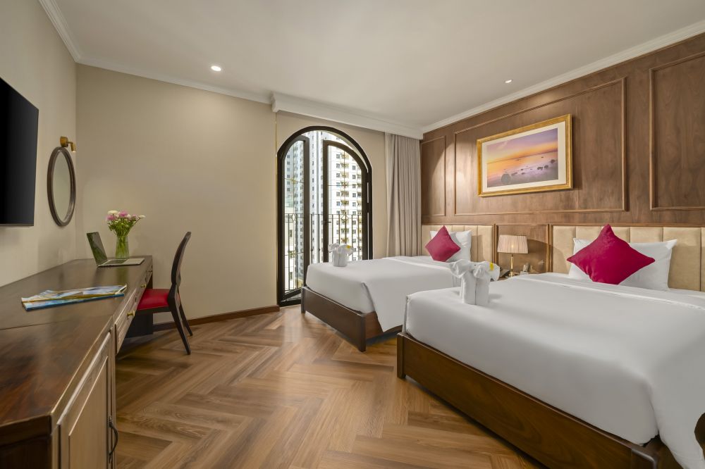 Deluxe, Golden Lotus Luxury 4*