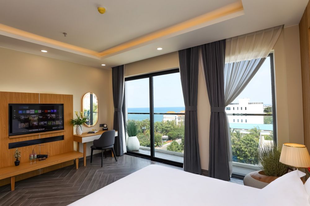 Deluxe Ocean View with Balcony, Daystar Hotel Phu Quoc 4*