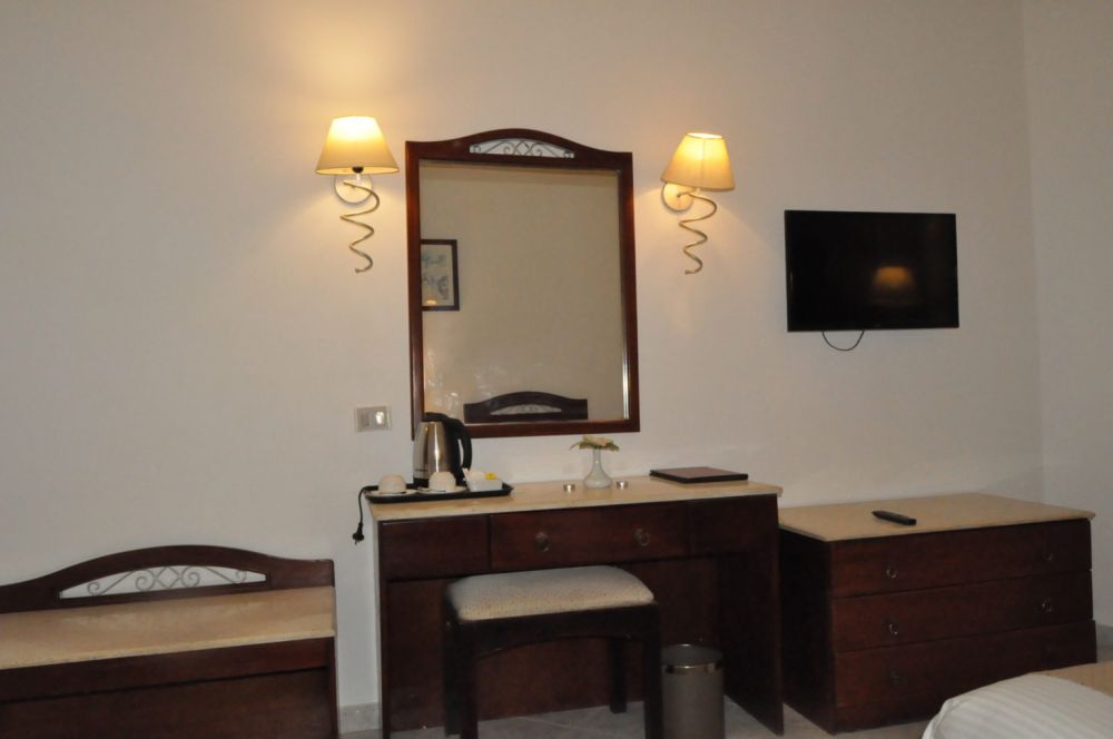 Standard/ Standard SSV, DEXON Roma Hotel (ex.Roma Hotel) 3*