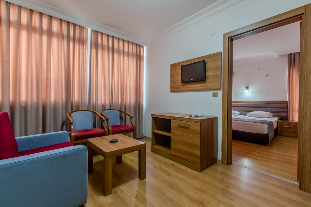 Suite Room, Bonapart Sealine Hotel 3*
