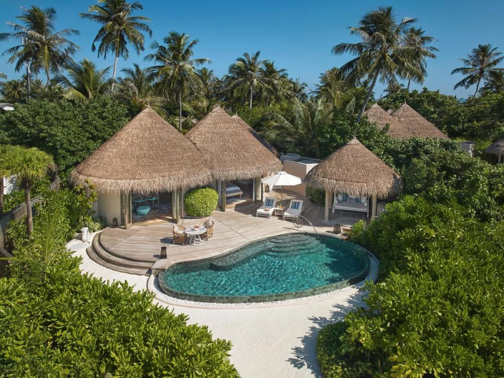 Beach House with Private Pool, The Nautilus Maldives 5*