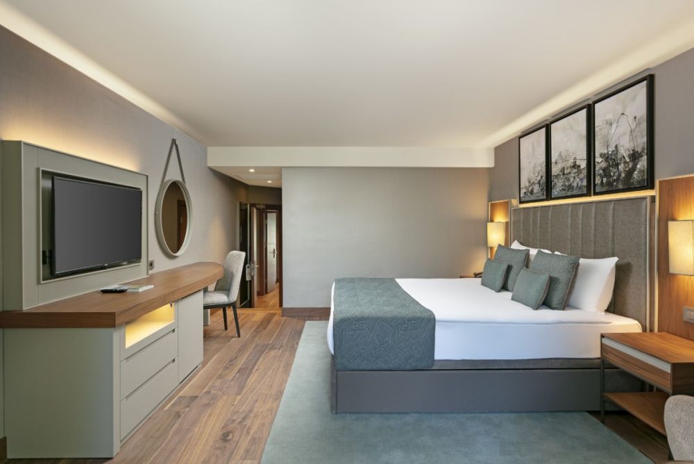 Marine Room, Rixos Sungate 5*