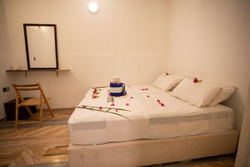 Standard, iHaven Thulusdhoo 