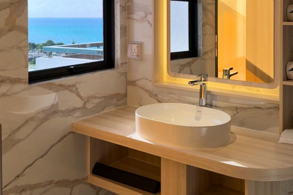 Arrival Suite with Jacuzzi, Arrival Beach & SPA 