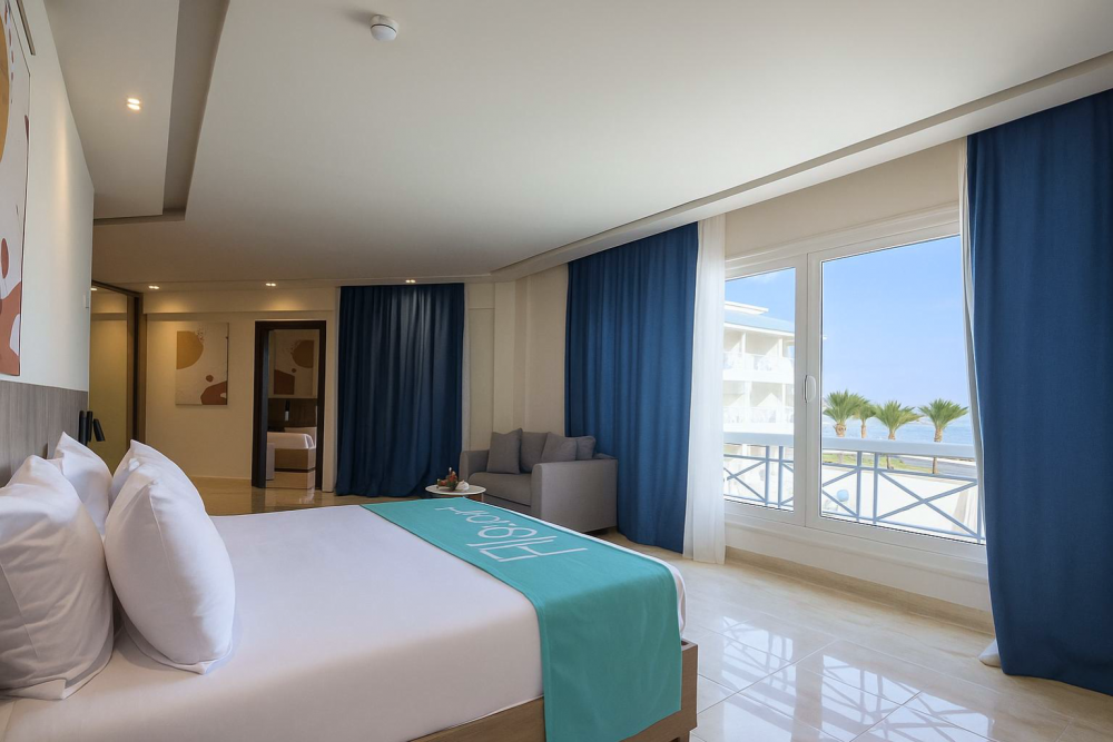 Family Jacuzzi Suite, FLOW Spectrum 4*