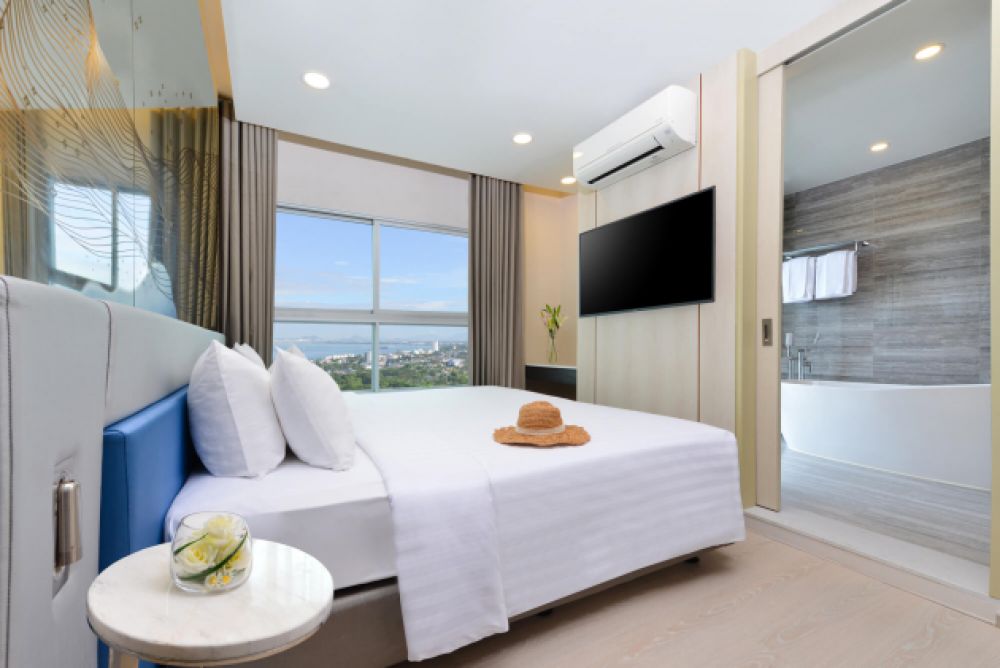 Grand Suite, Centre Point Prime Hotel Pattaya 5*
