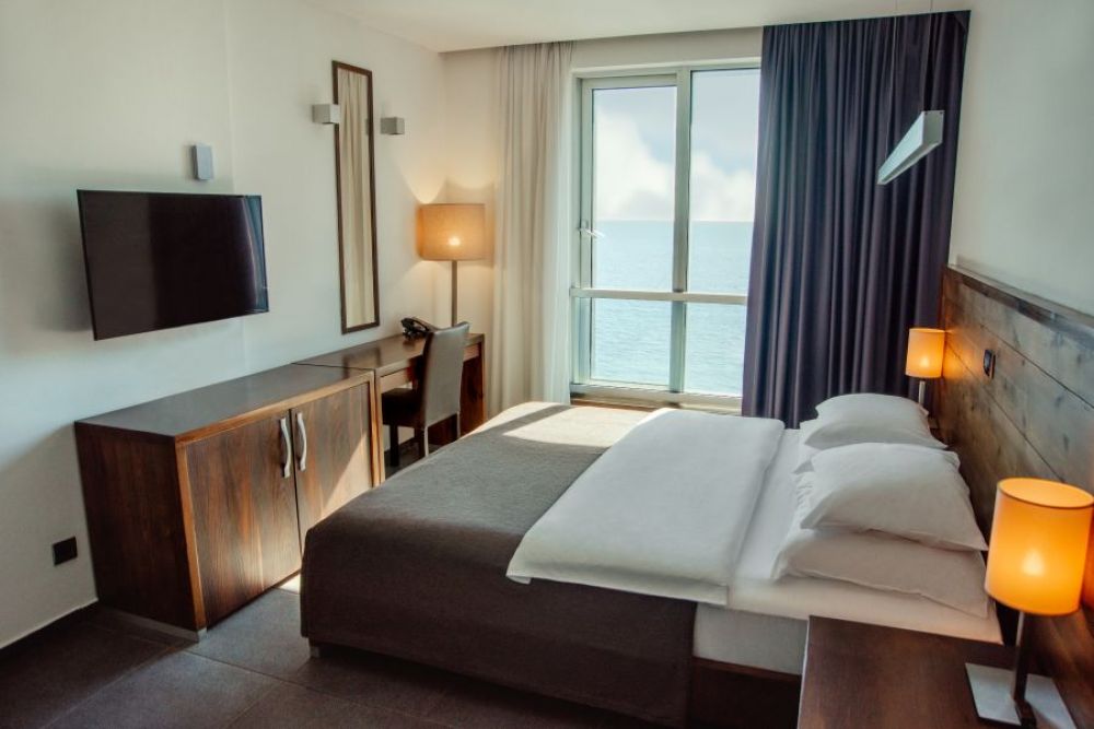 Superior Double sea side/Old Town, Avala Resort & Villas 4*