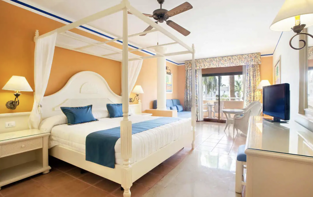 Connecting Junior Suite Superior, Bahia Principe Grand Punta Cana 5*