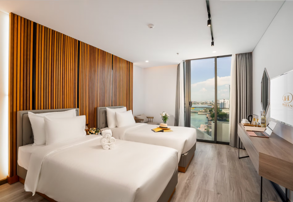 Deluxe River View with balcony, Haian Riverfront Hotel Danang 4*