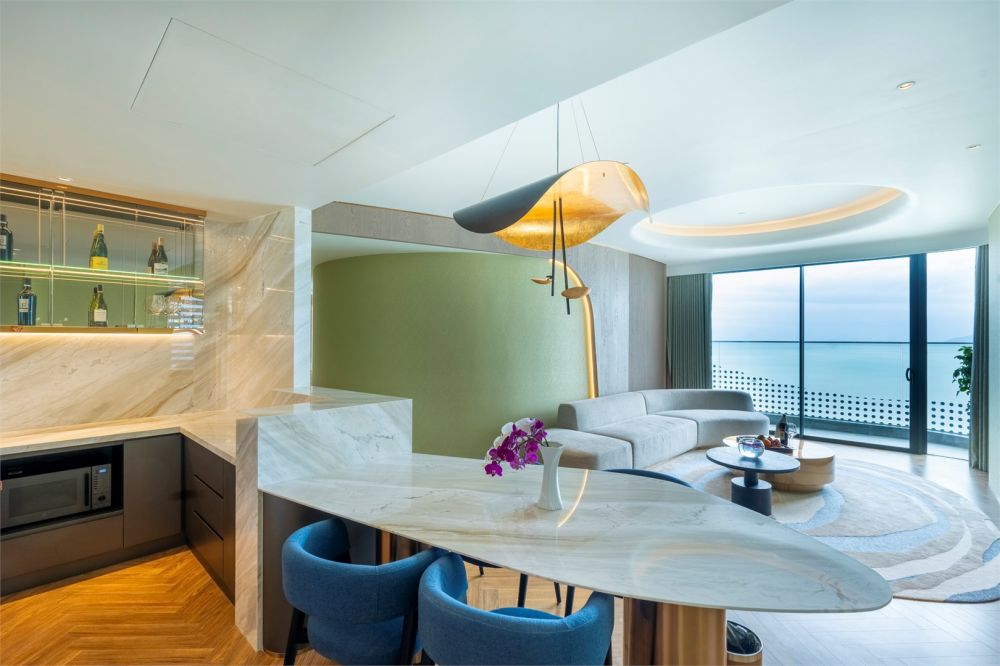 Executive Suite, The Morning Glow Boutique Hotel Nha Trang 5*