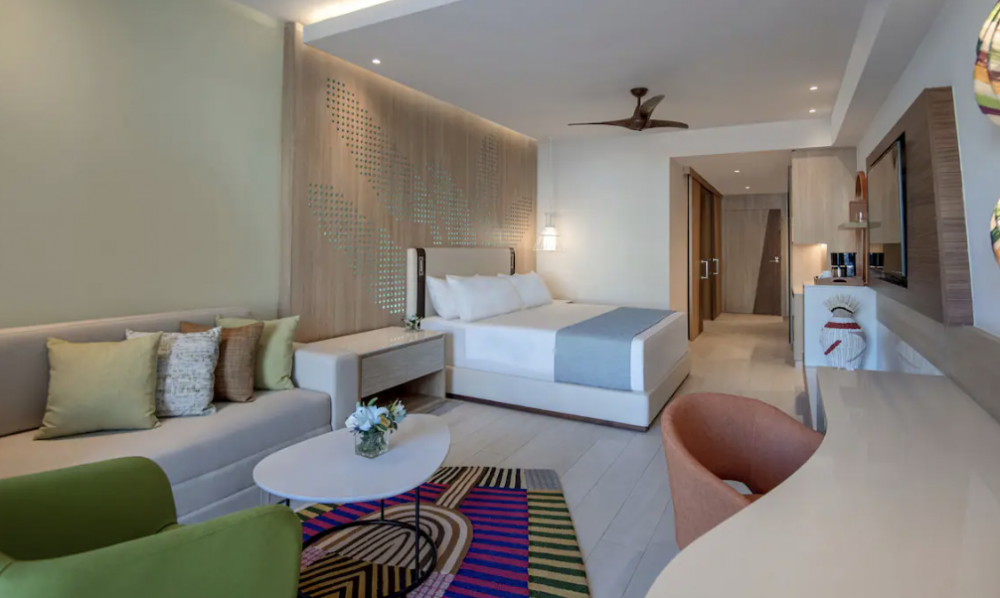 Club Junior Suite Swim Up King (13+ Only), Hyatt Ziva Cap Cana 5*