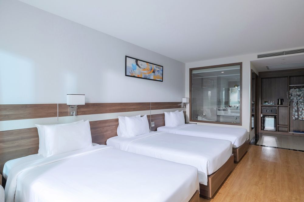 Superior Twin/Triple City View, Panama Nha Trang 5*