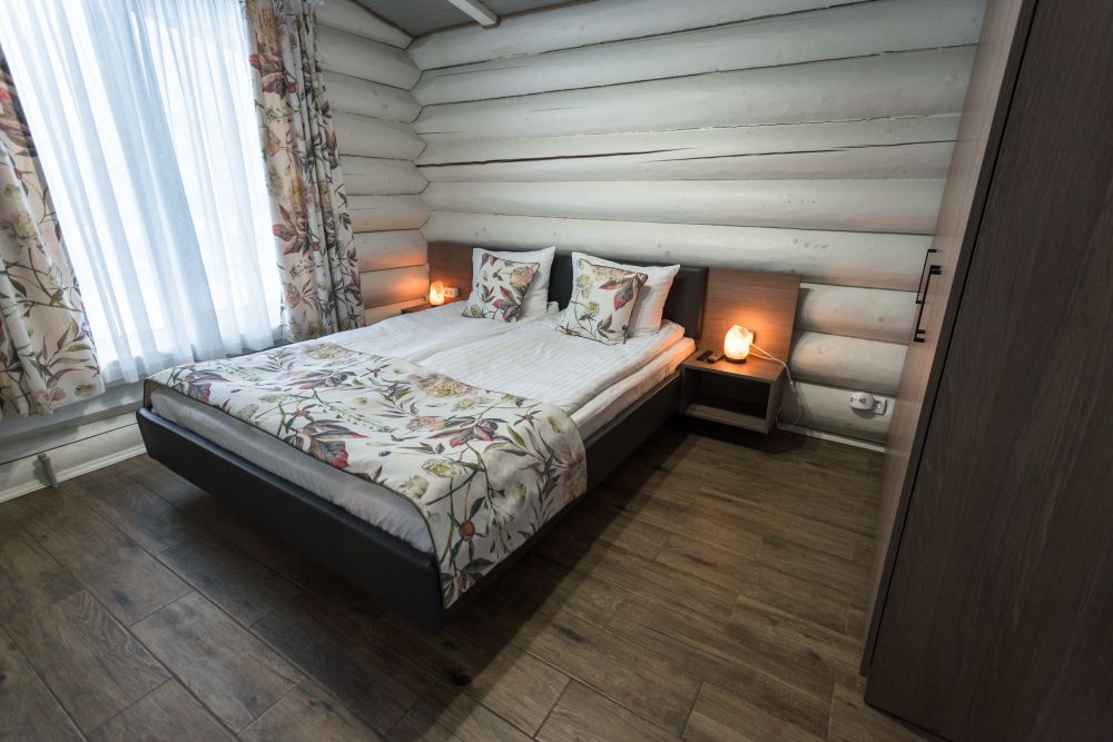 2-room Cottage with Terrace (Hutir 2 Cottage), Озеро Vita 
