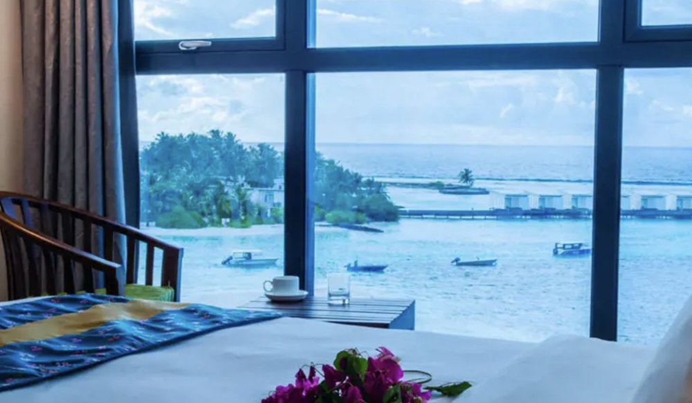 Deluxe Seaview, Beach Hotel Guraidhoo 