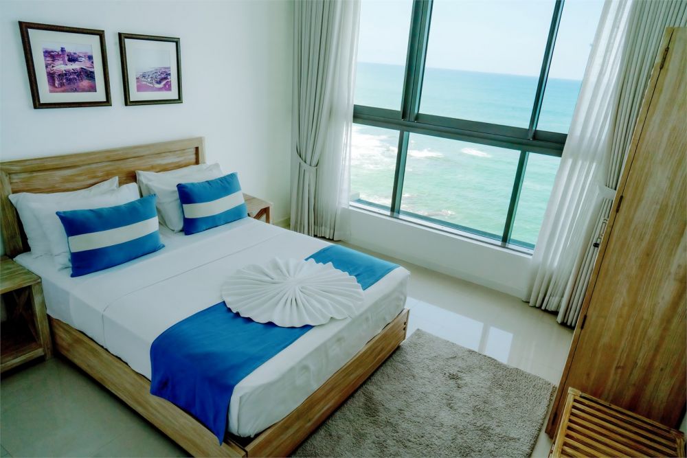 Three Bedroom Partial/Direct SV (Penthouse Partial/Direct SV), Ocean Front Condominium - Galle 4*