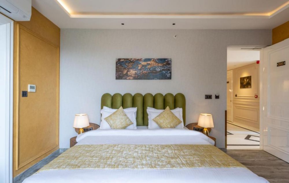 Premium, Renest Calangute Goa 4*