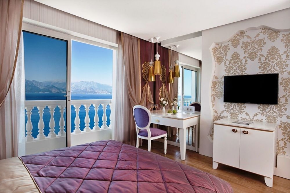 Deluxe Sea View Room, La Boutique Hotel & Suite 3*