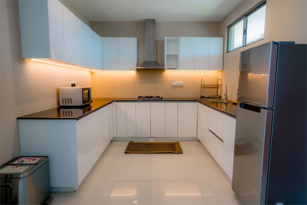 Three Bedroom Partial/Direct SV (Penthouse Partial/Direct SV), Ocean Front Condominium - Galle 4*