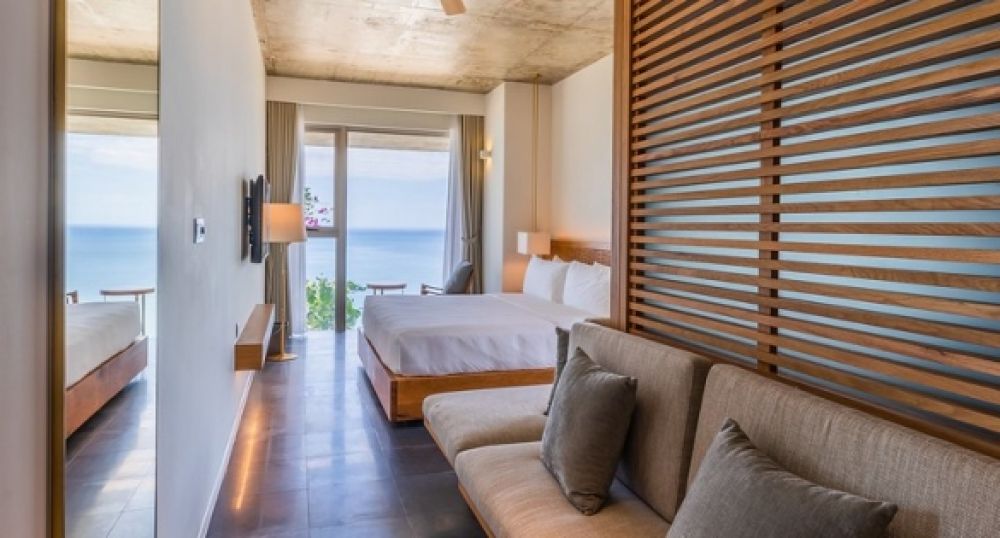 Deluxe Oceanfront with/without Balcony, Chicland Hotel 4*