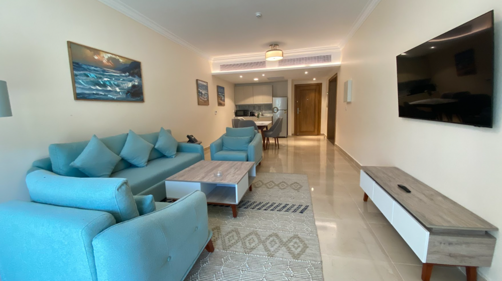 Azur Suite, Azur One Eleven 4*