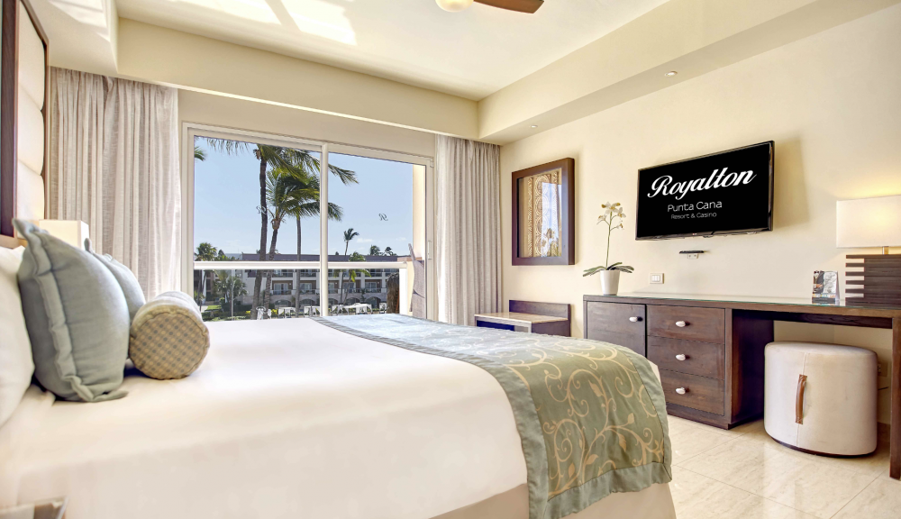 Luxury Presidential Two Bedroom Suite Diamond Club, Royalton Punta Cana 5*