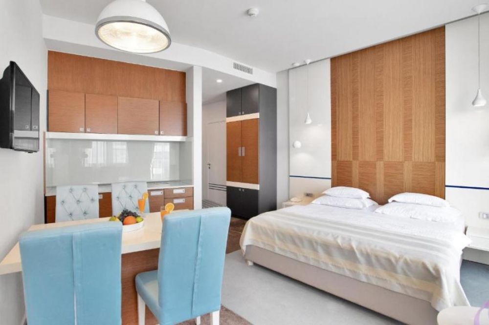 Family App Sea View, Bracera 4*