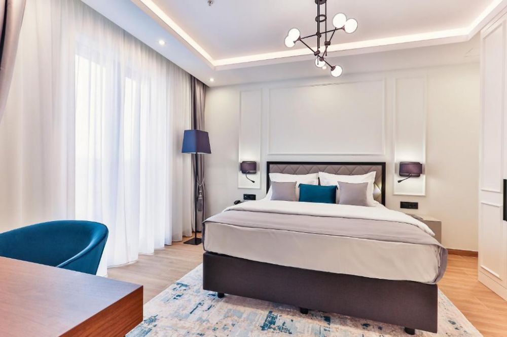 Family Suite, Momentum 4*
