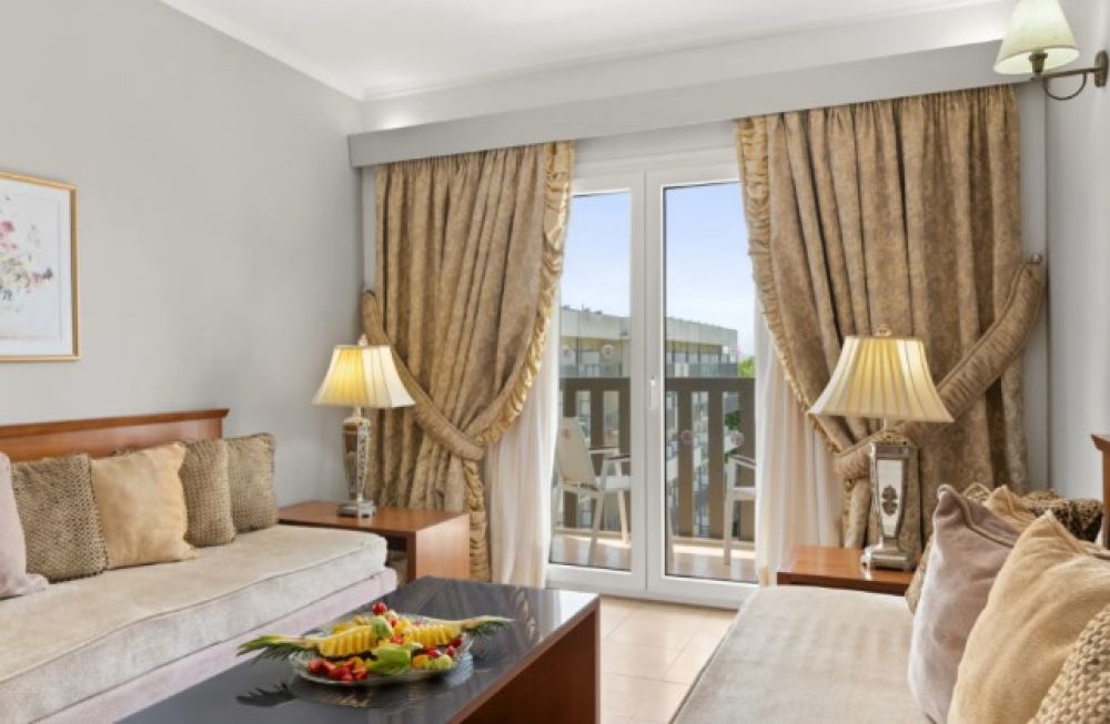 Suite 1 Bedroom Lake View, Ariti Grand Hotel 4*