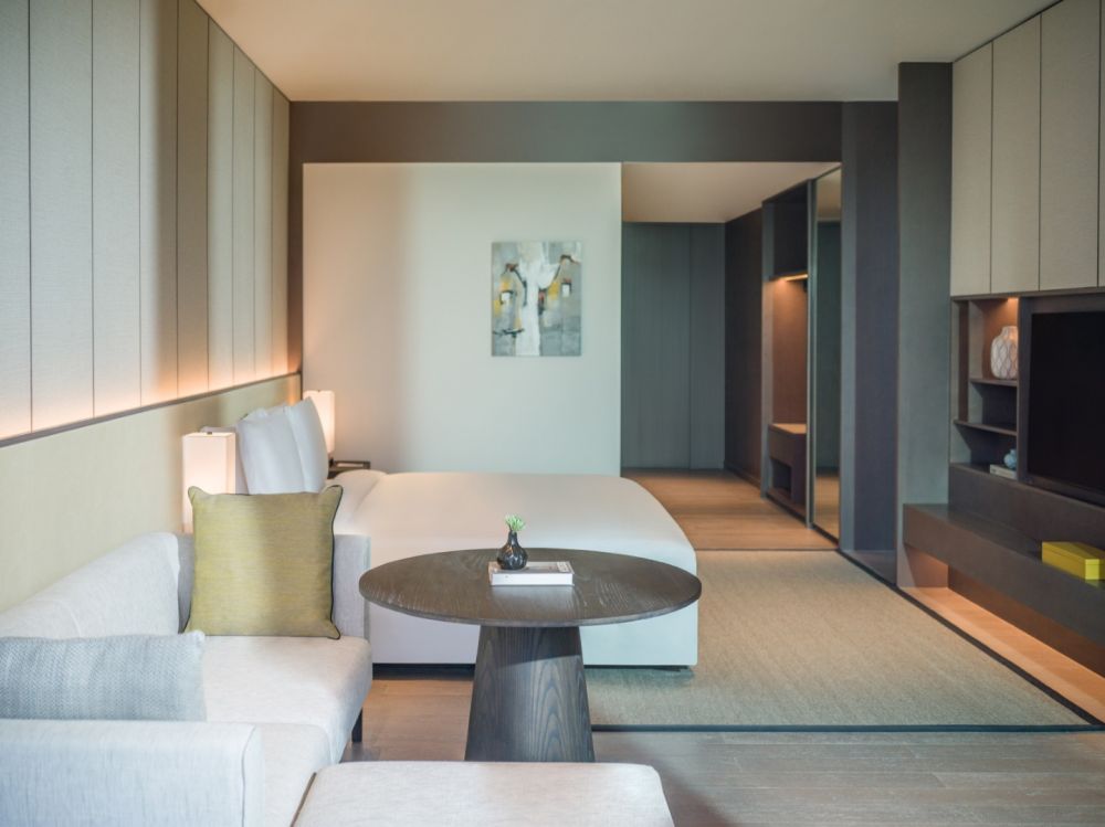 Deluxe/ Deluxe OV, New World Hoiana Hotel 5*