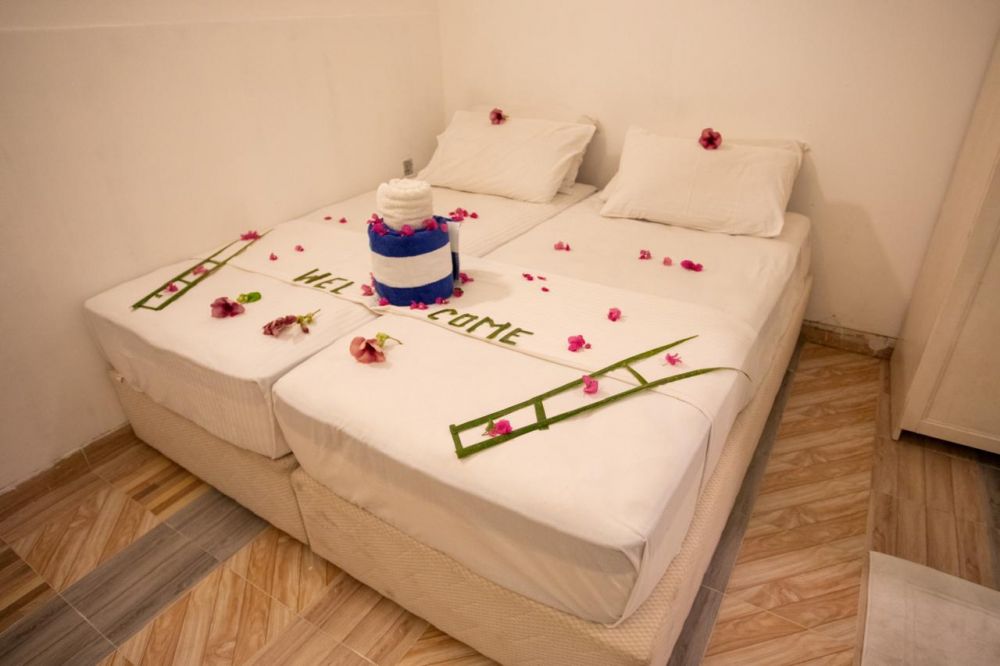 Standard, iHaven Thulusdhoo 