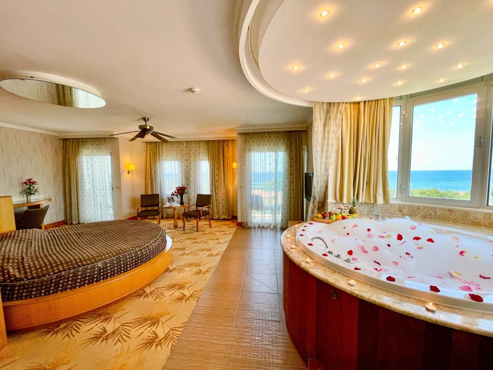 HONEYMOON ROOM, Belconti Resort 5*