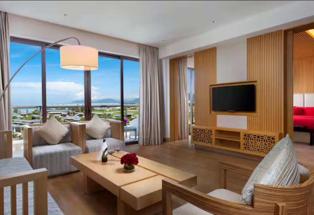 One Bedroom GV/OV Suite, Thousand Cranes Sanya Yazhou Bay,Curio Collection by Hilton 5*