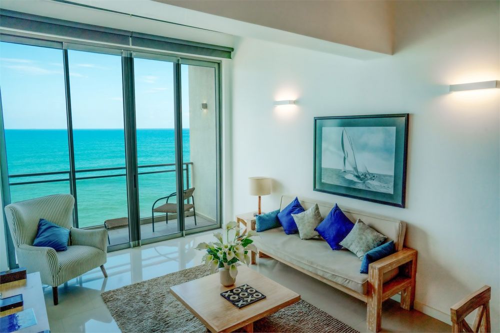 Three Bedroom Partial/Direct SV (Penthouse Partial/Direct SV), Ocean Front Condominium - Galle 4*