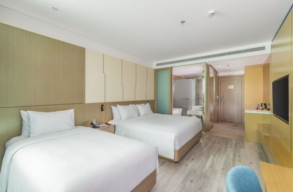 Triple Room Partial Sea View, Awaken Danang 5*